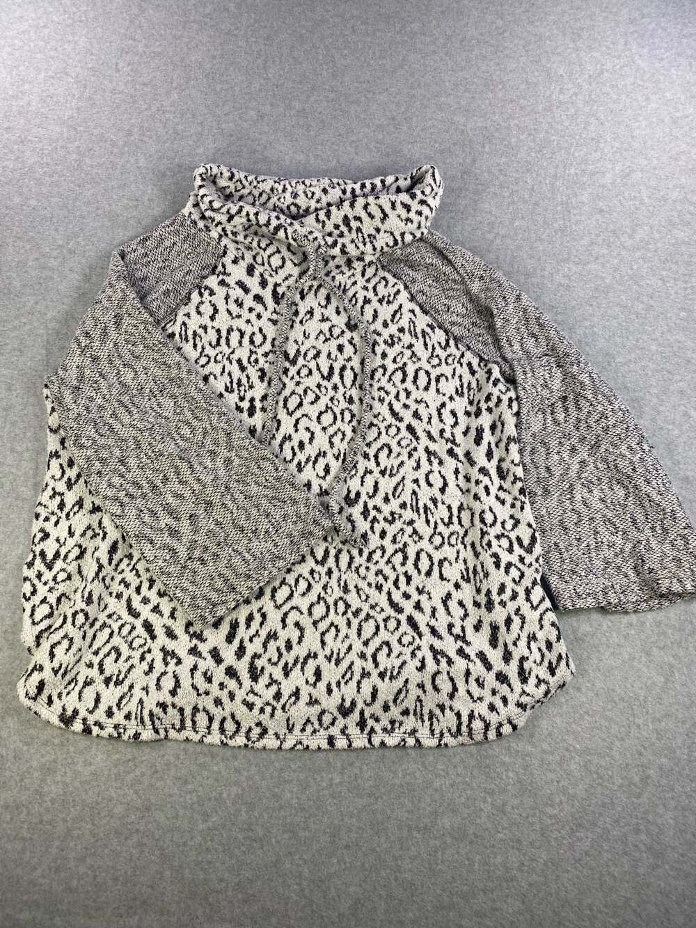 One World Live and Let Live Black & White Animal Print Cowl Neck  Size XL